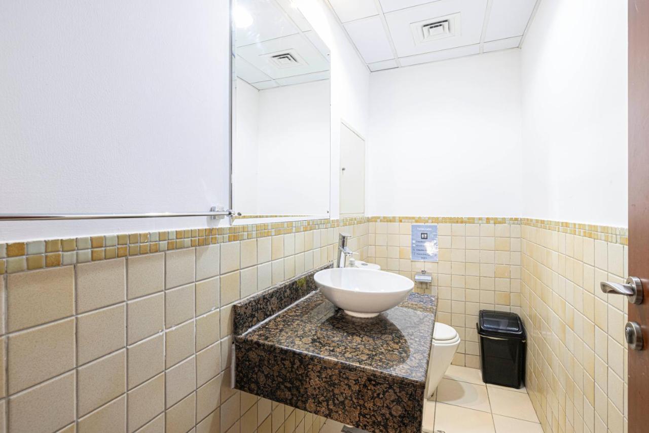 Next'House - Jbr Beach Hostel - Pool - Walk To Jbr Beach - Metro Station Dubai Exteriör bild